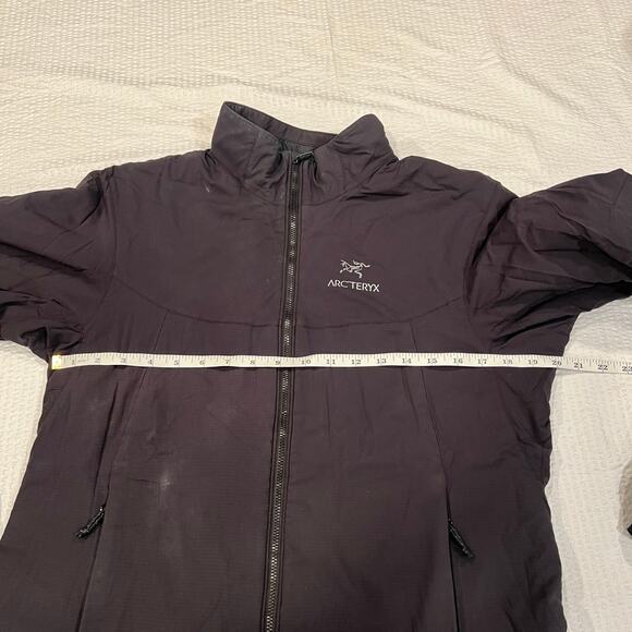 Arcteryx black puffer jacket women M/L - Picture 7 of 15